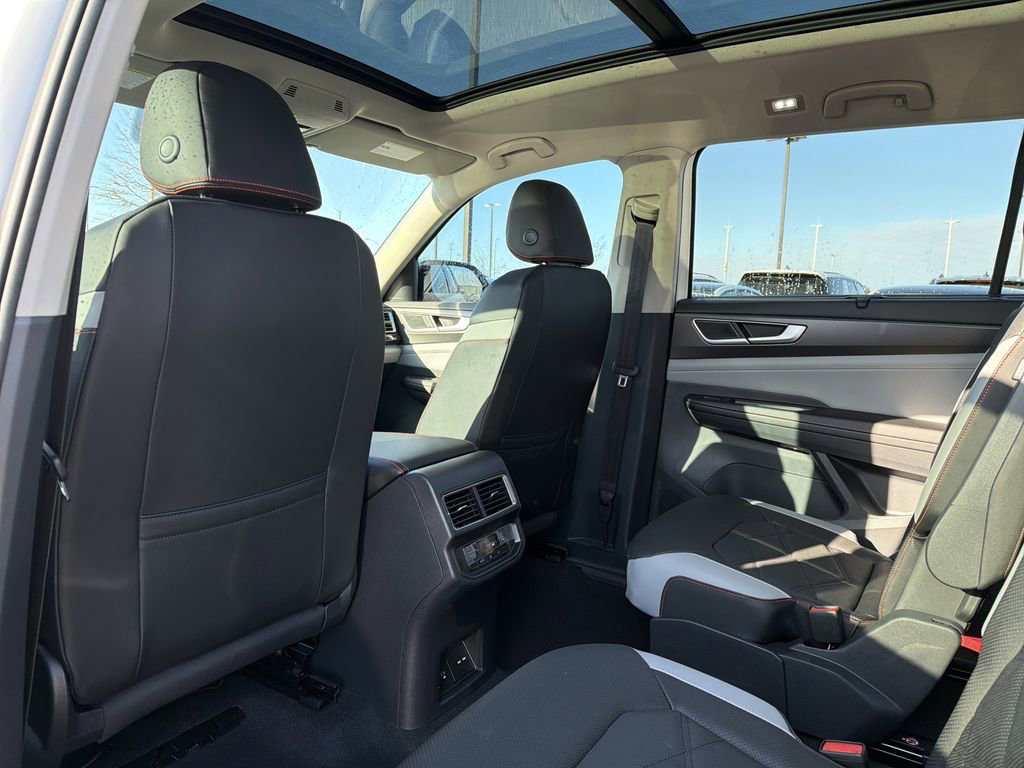 New 2026 Volkswagen Atlas Peak Edition AWD/4WD image 13