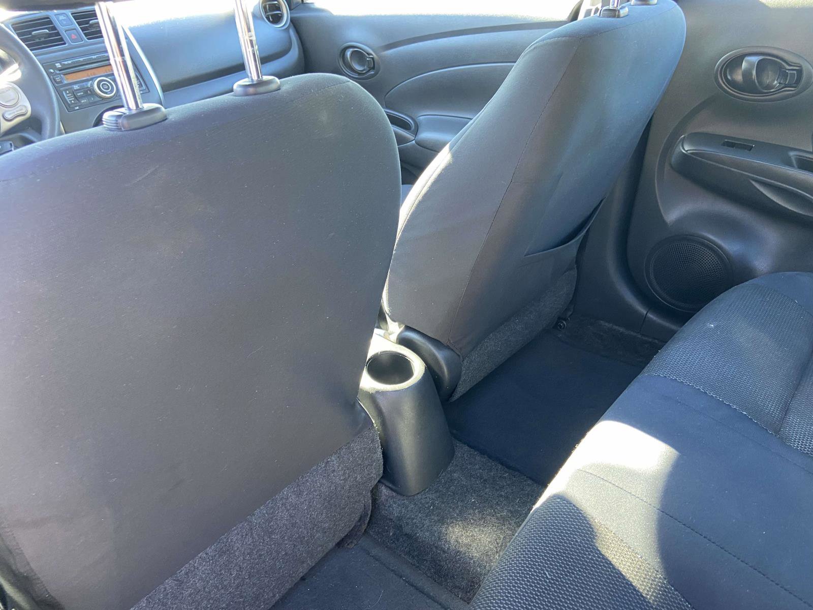 Used 2012 Nissan Versa SV w/ Convenience Pkg image 9