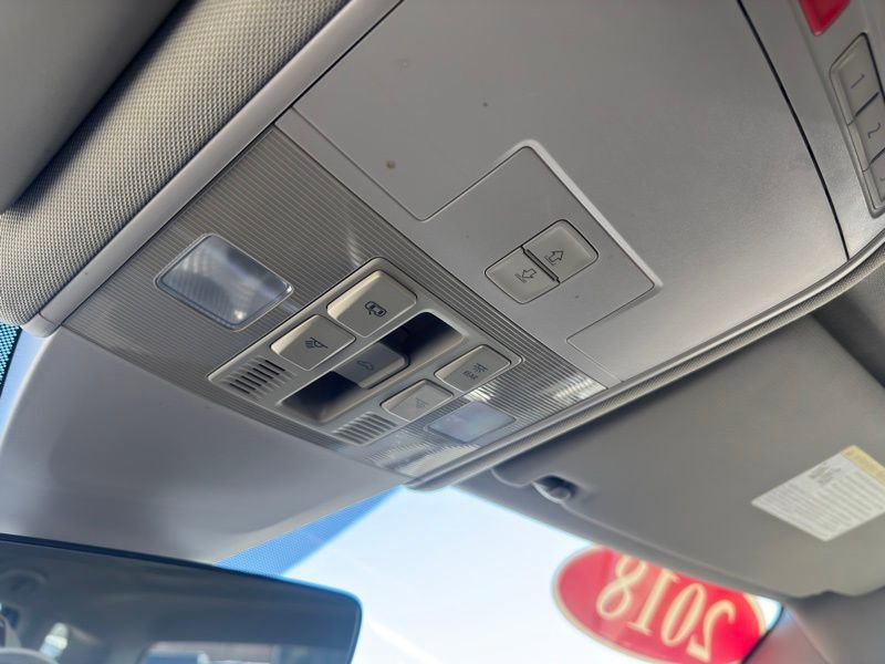 Used 2018 Volkswagen Atlas SEL image 28