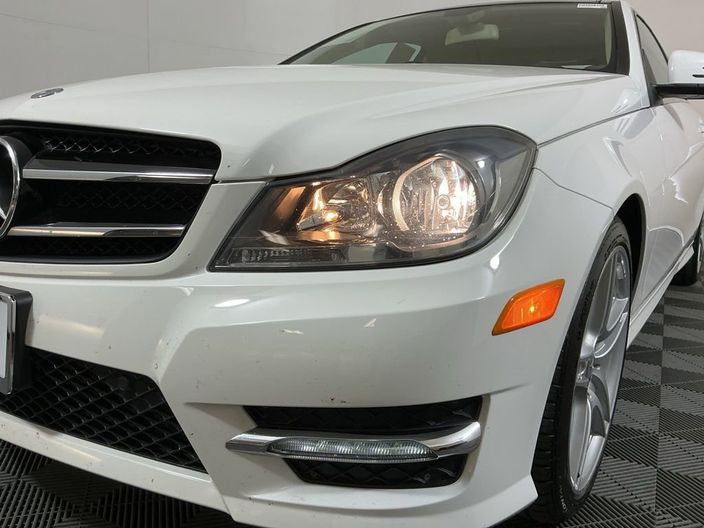 Used 2015 Mercedes-Benz C 250 Coupe image 9