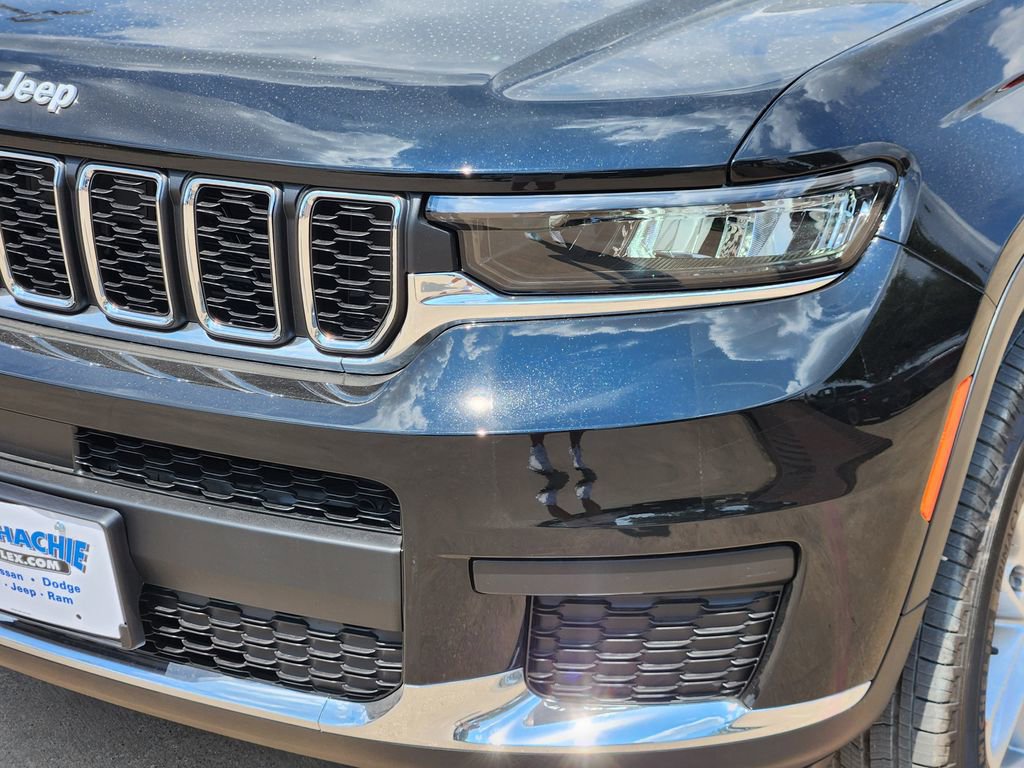 New 2025 Jeep Grand Cherokee L Laredo image 5