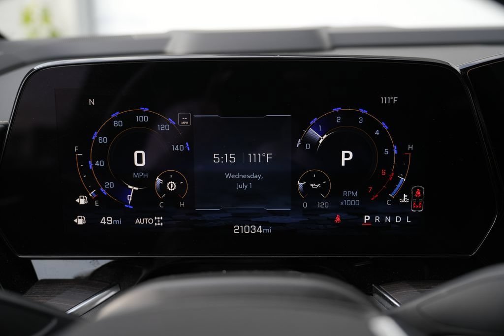 Used 2025 Chevrolet Suburban Premier AWD/4WD image 53