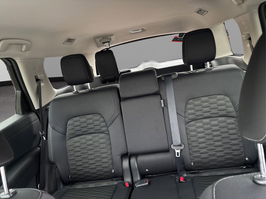 New 2025 Nissan Pathfinder SV w/ Black Appearance Package image 10