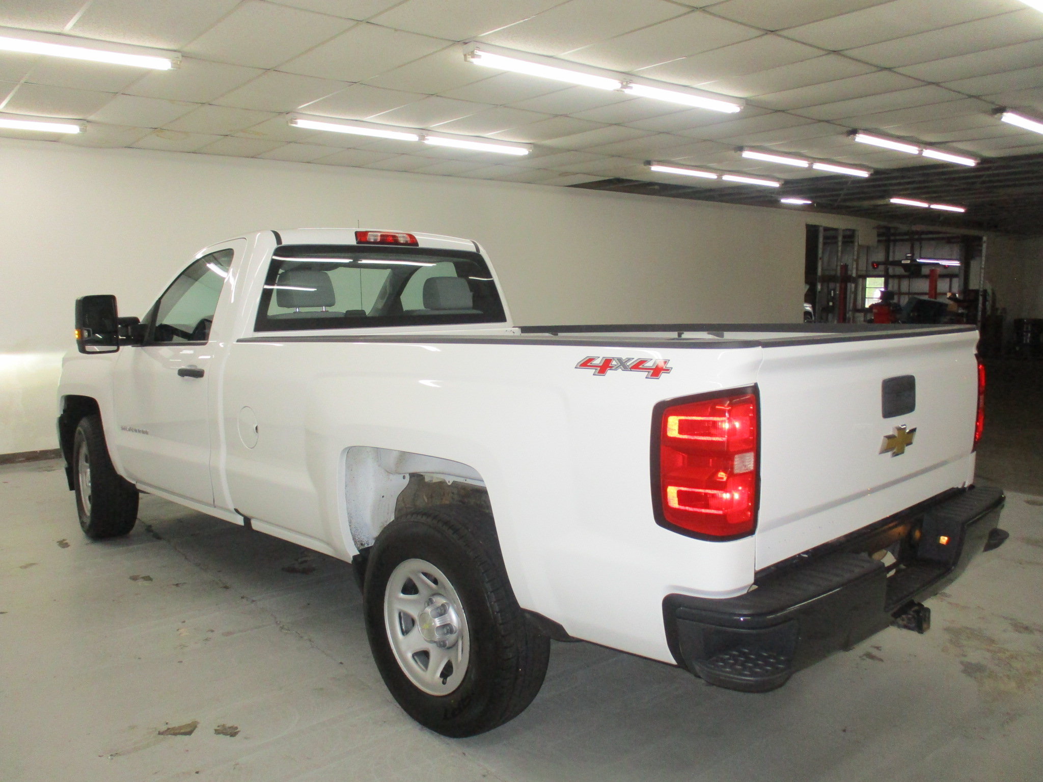 Used 2016 Chevrolet Silverado 1500 W/T w/ WT Fleet Convenience Package AWD/4WD image 9