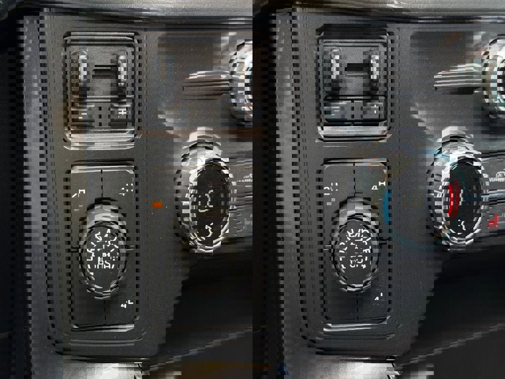 Certified 2021 Ford F150 XLT w/ Equipment Group 302A High image 47