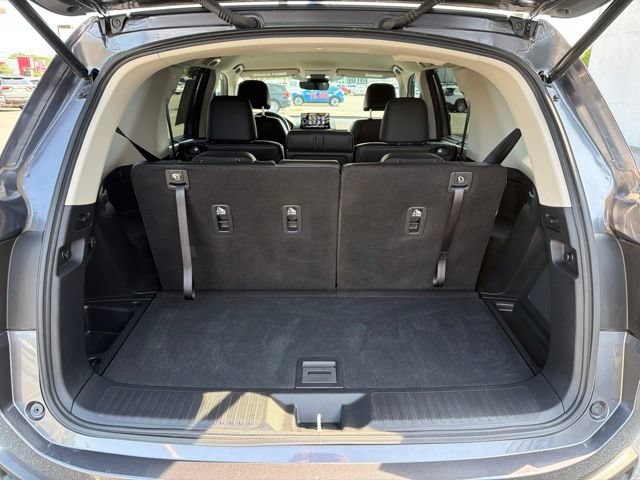 Certified 2025 Honda Pilot EX-L image 9