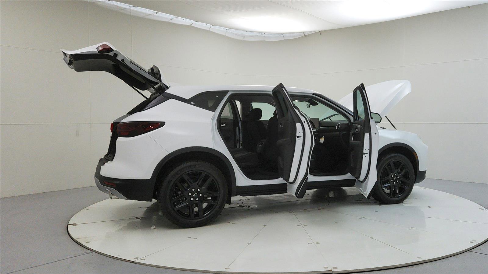 Used 2025 Chevrolet Blazer LT image 12