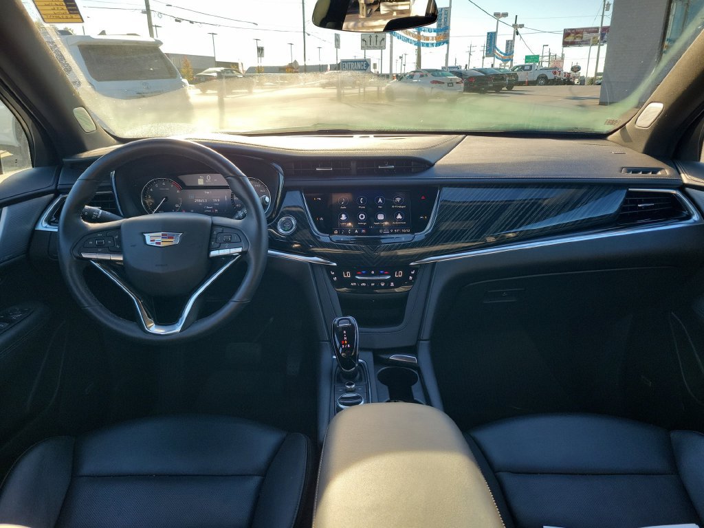 Used 2024 Cadillac XT6 Premium Luxury AWD/4WD image 15