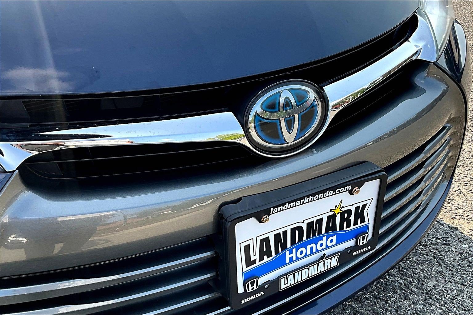 Used 2015 Toyota Camry XLE w/ Moonroof Package FWD image 30