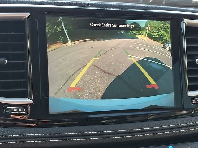 Used 2023 Chrysler Pacifica Touring-L AWD/4WD image 18