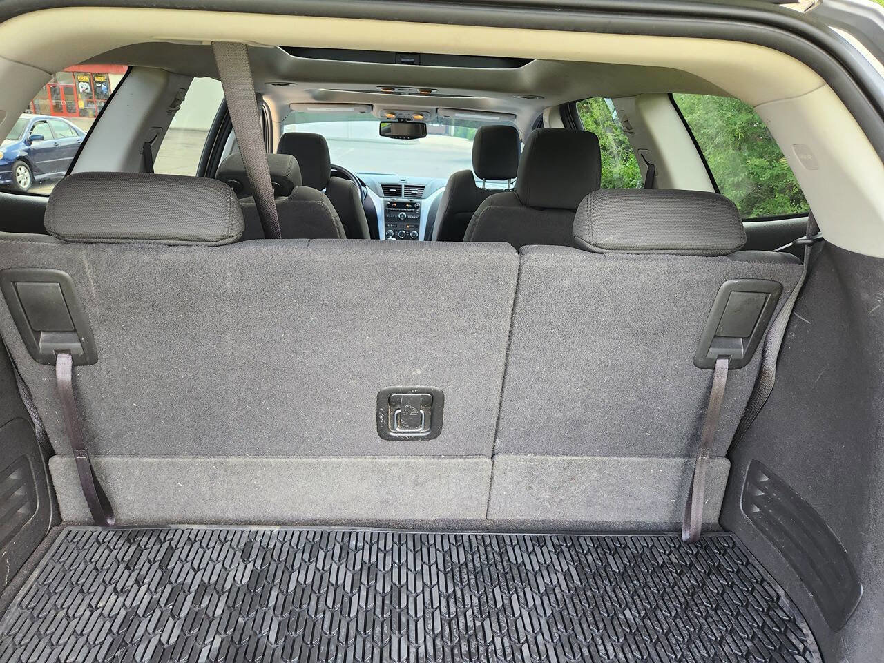 Used 2012 Chevrolet Traverse LT w/ All-Star Edition FWD image 14