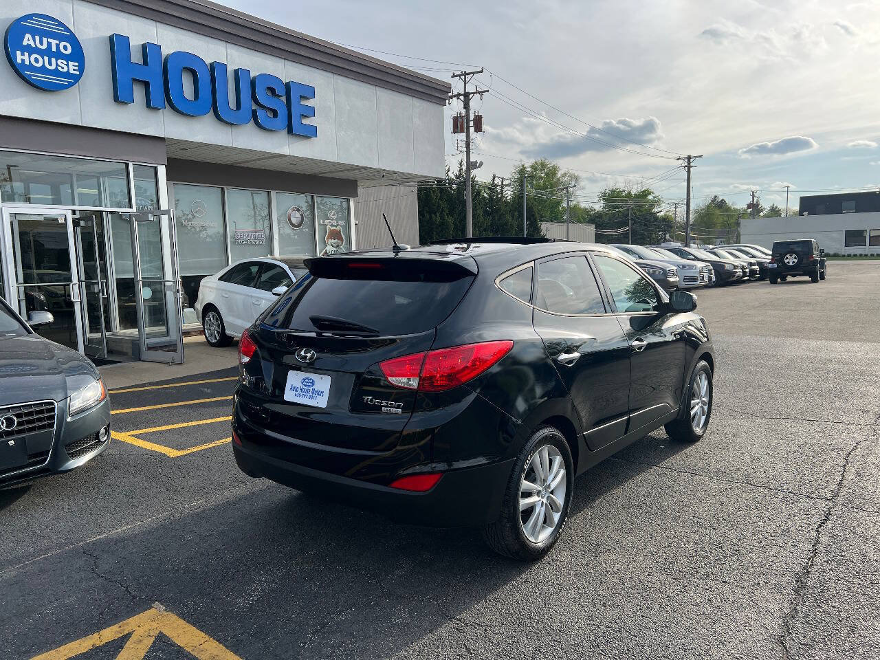 Used 2013 Hyundai Tucson Limited w/ Premium Pkg FWD image 10