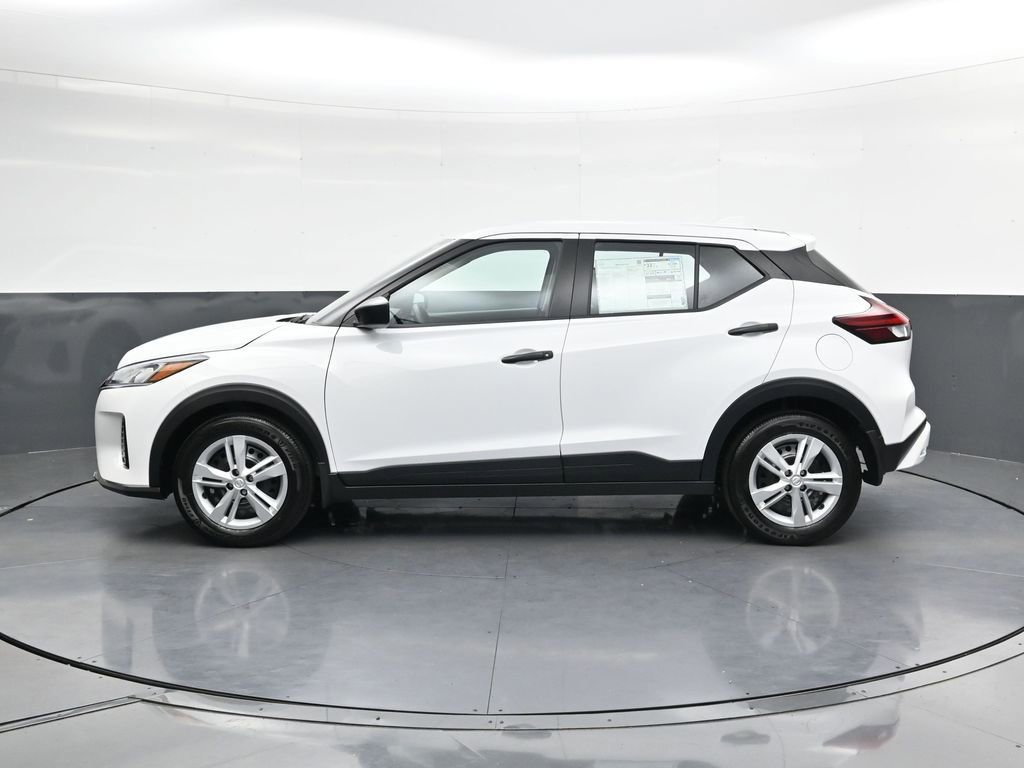 Certified 2025 Nissan Kicks Play S FWD image 12