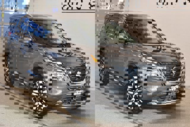 Used 2023 Nissan Rogue SL w/ SL Premium Package video 1