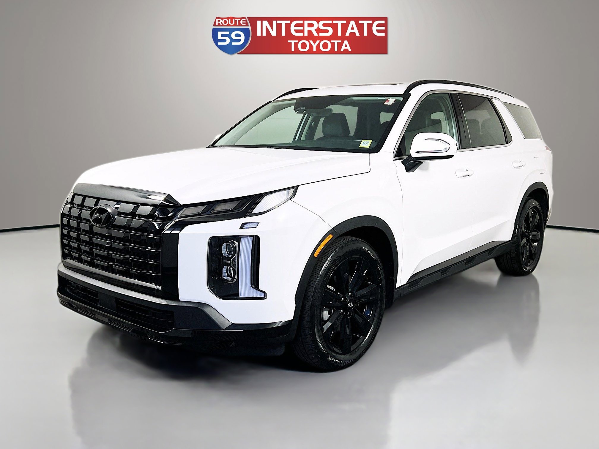 Used 2024 Hyundai Palisade XRT FWD image 3