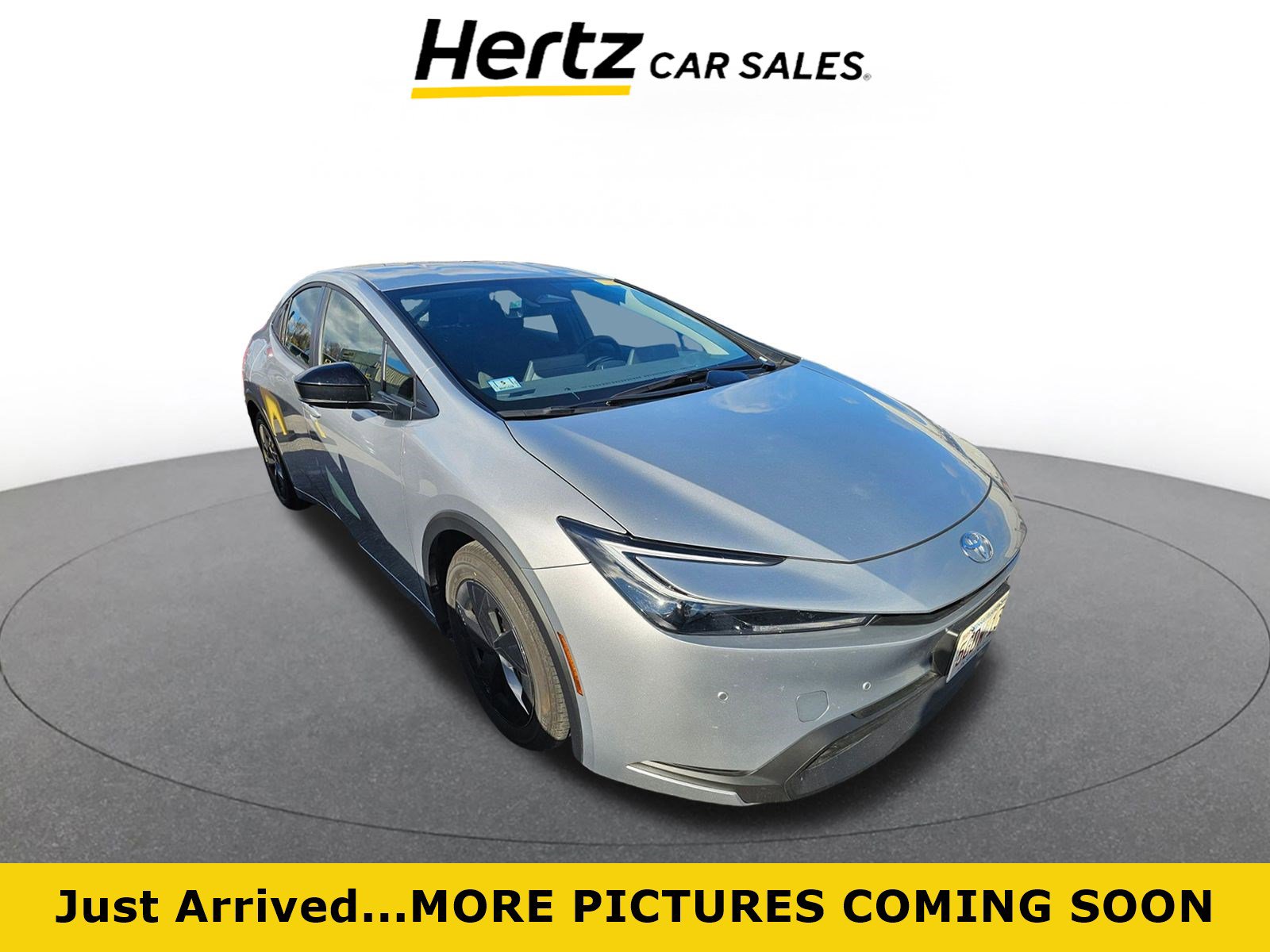 Used 2025 Toyota Prius LE