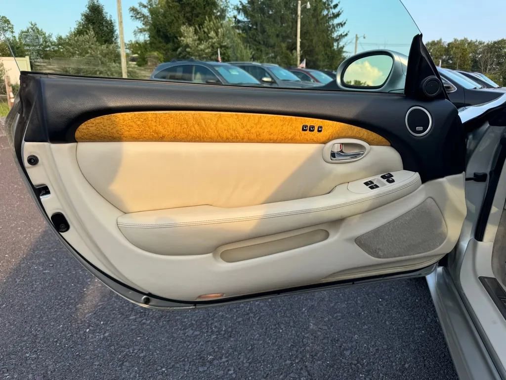 Used 2005 Lexus SC 430 Convertible image 20