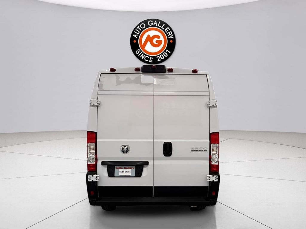 Used 2025 RAM ProMaster 2500 w/ Convenience Group image 6