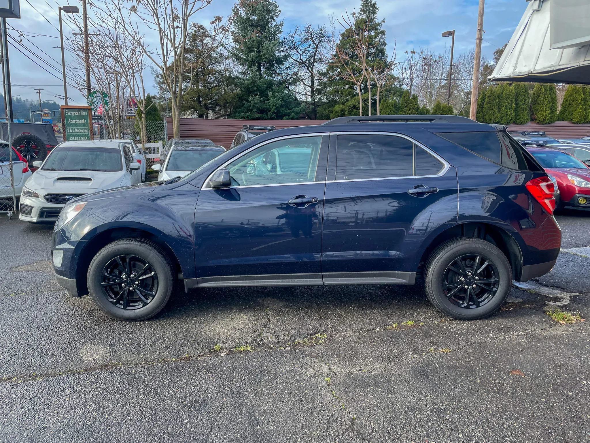 Used 2017 Chevrolet Equinox LT w/ Convenience Package AWD/4WD image 8