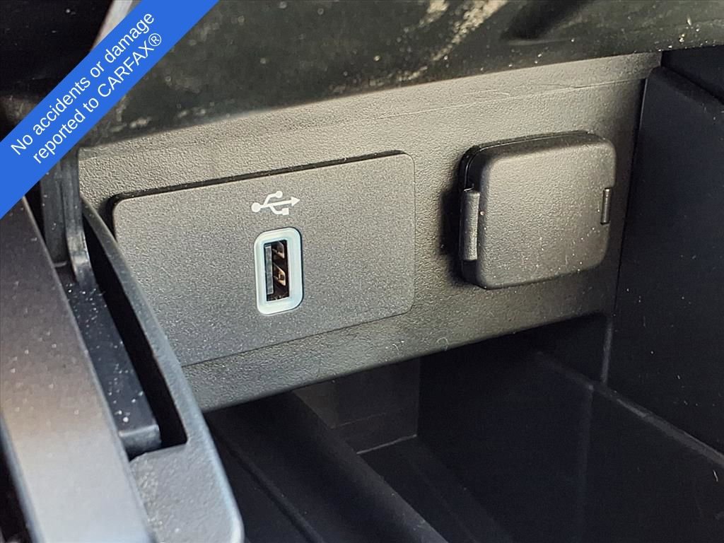 Used 2017 Ford Explorer Platinum image 25