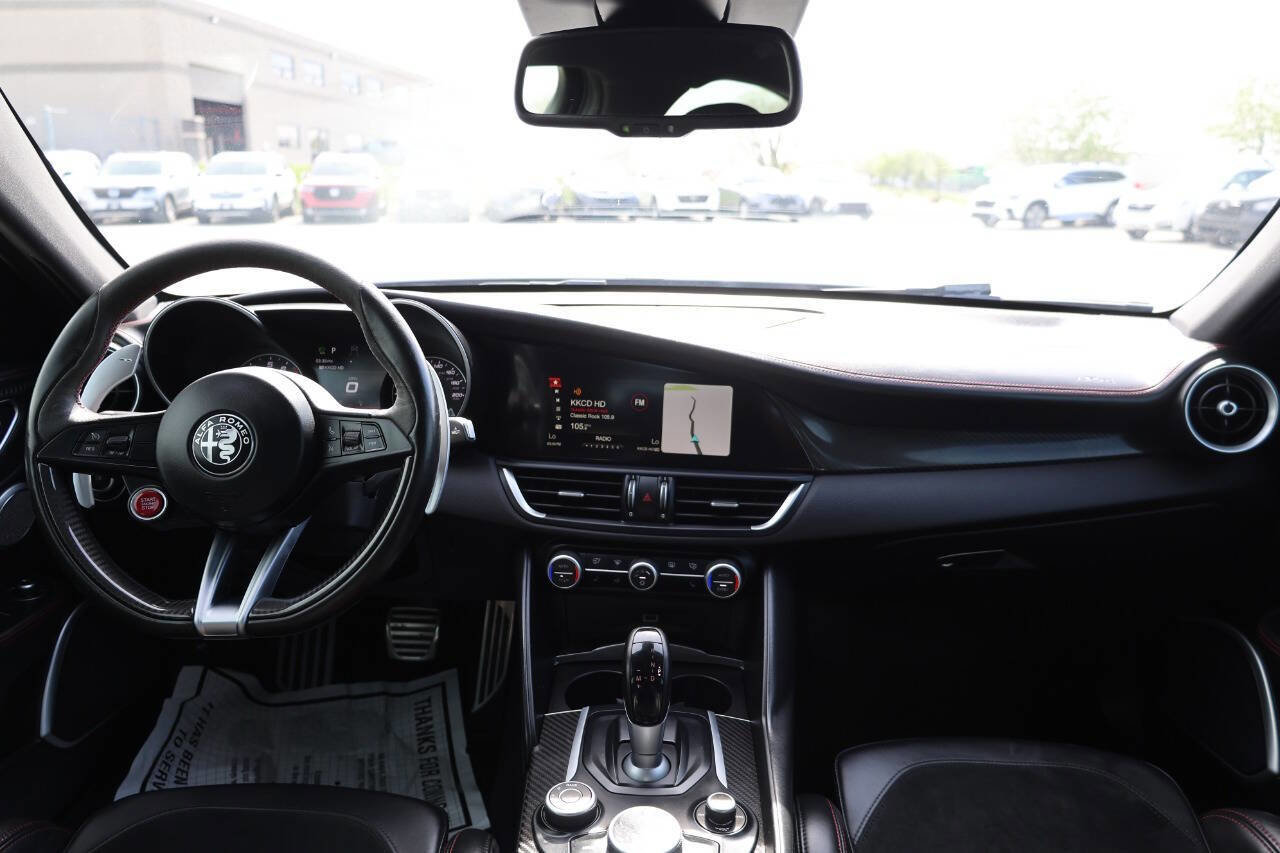 Used 2017 Alfa Romeo Giulia Quadrifoglio RWD image 14