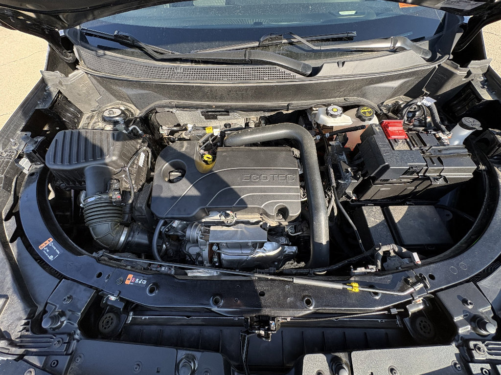 Used 2025 Chevrolet Equinox LT FWD image 13