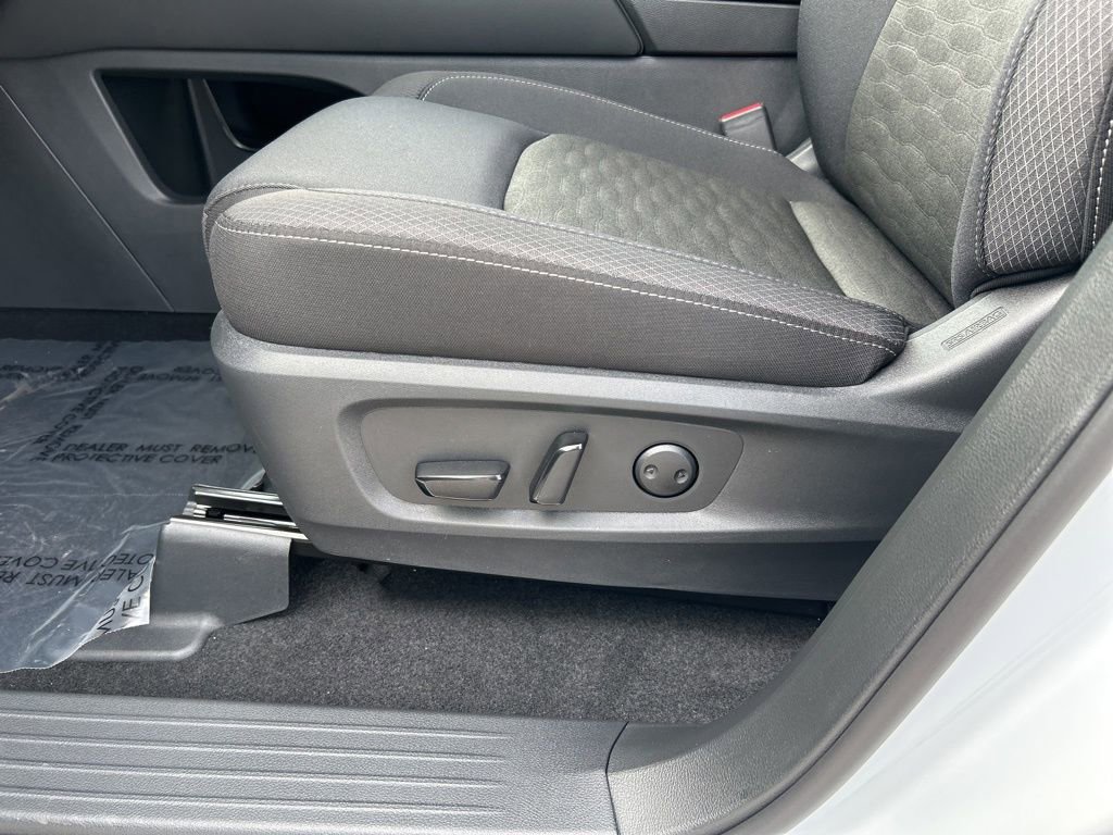 New 2026 Nissan Pathfinder SV image 17