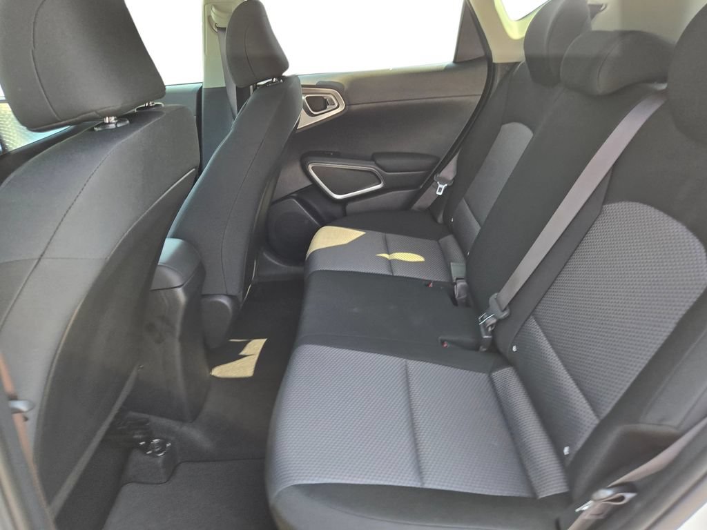 Certified 2025 Kia Soul LX w/ LX Technology Package FWD image 18