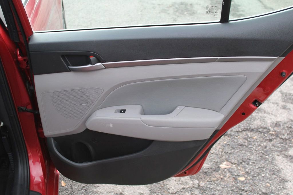 Used 2018 Hyundai Elantra SEL image 21