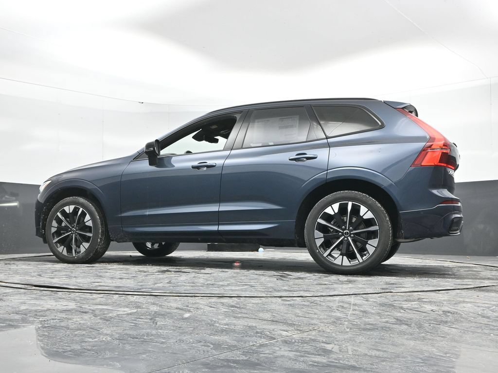 New 2026 Volvo XC60 B5 Plus w/ Protection Package Premier AWD/4WD image 42