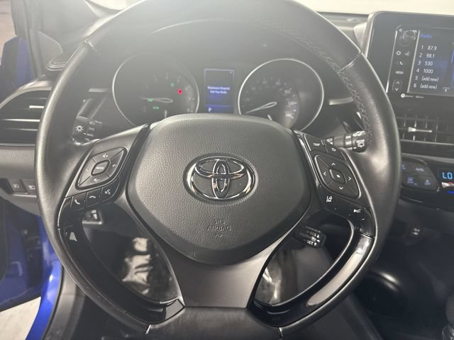 Used 2018 Toyota C-HR XLE FWD image 11