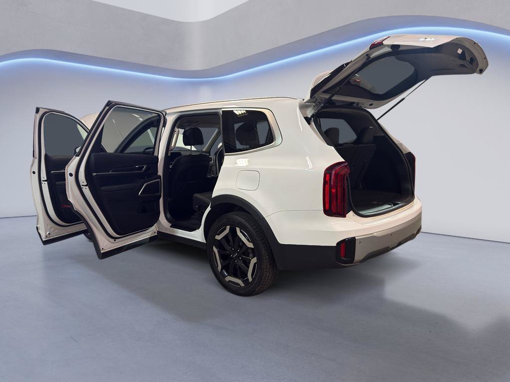 Used 2023 Kia Telluride S AWD/4WD image 12