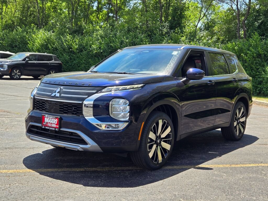 New 2026 Mitsubishi Outlander SE AWD/4WD image 3