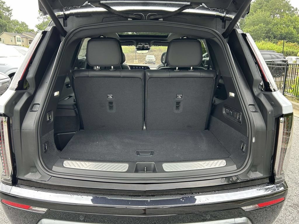 New 2027 Cadillac Vistiq Sport AWD/4WD image 10