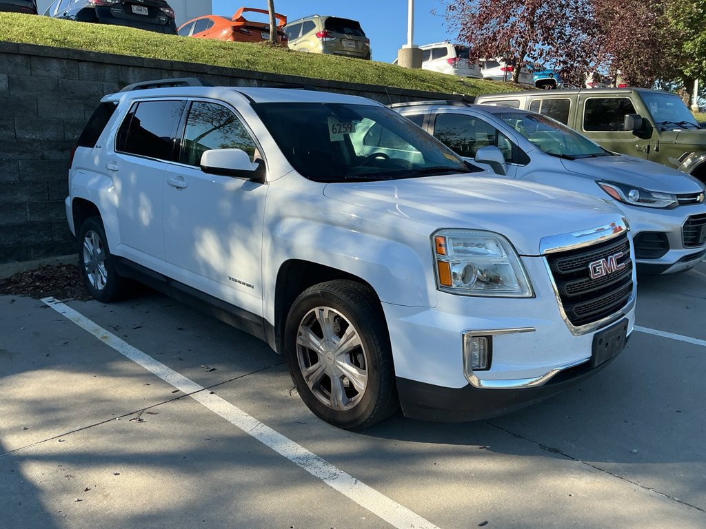 Used 2017 GMC Terrain SLE FWD image 14