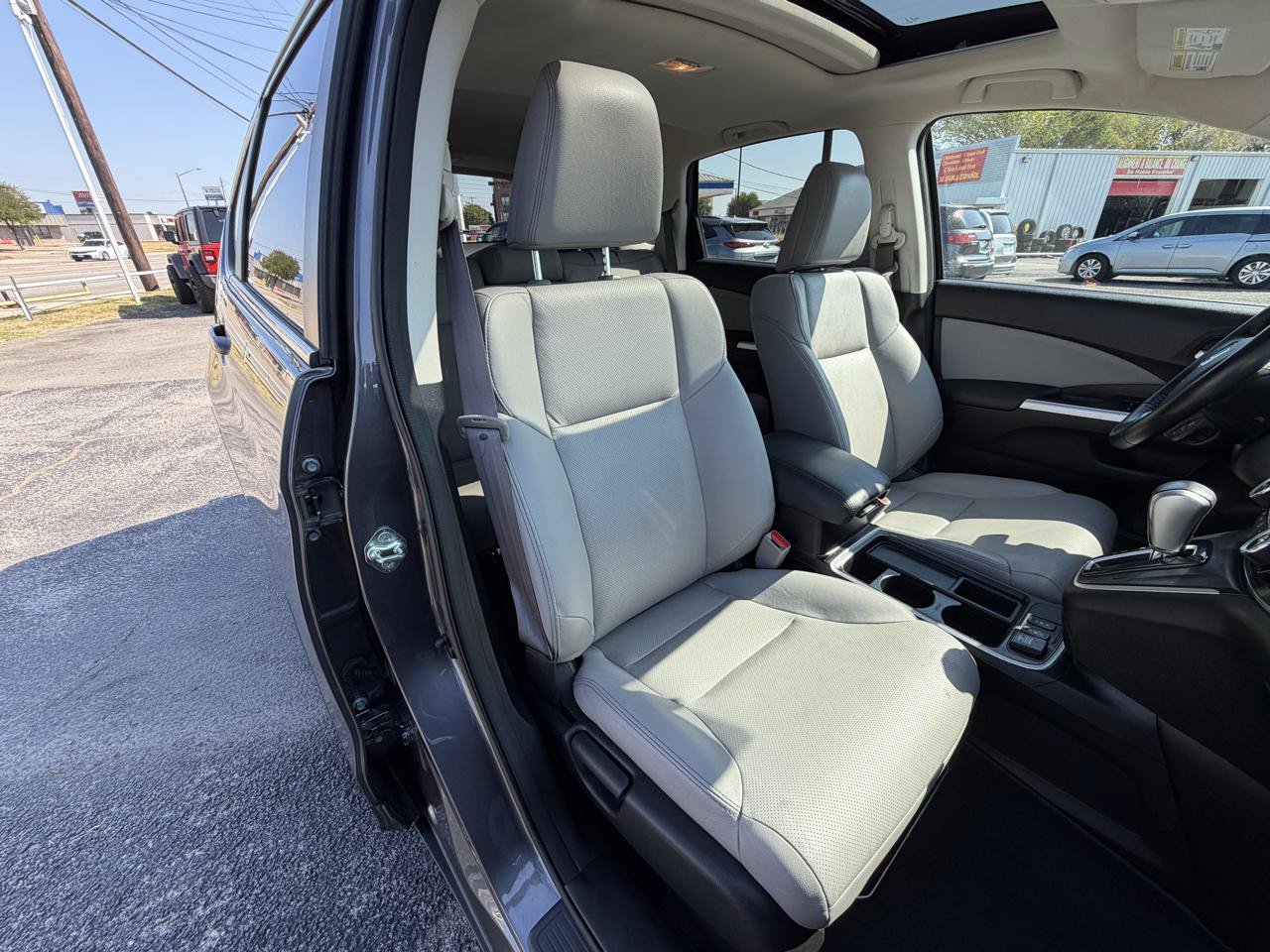 Used 2015 Honda CR-V Touring image 16