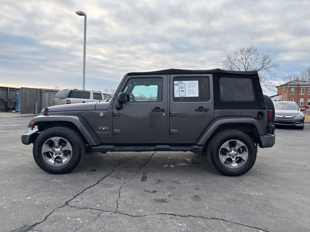 Used 2017 Jeep Wrangler Unlimited Sahara image 4