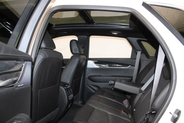 Certified 2023 Cadillac XT5 Premium Luxury AWD/4WD image 9