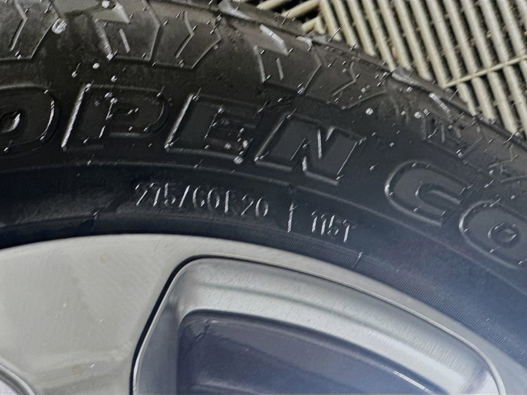 Used 2022 RAM 1500 Limited w/ Body Color Bumper Group image 34