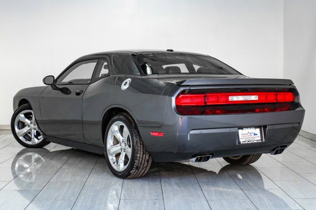 Used 2013 Dodge Challenger R/T Plus image 8
