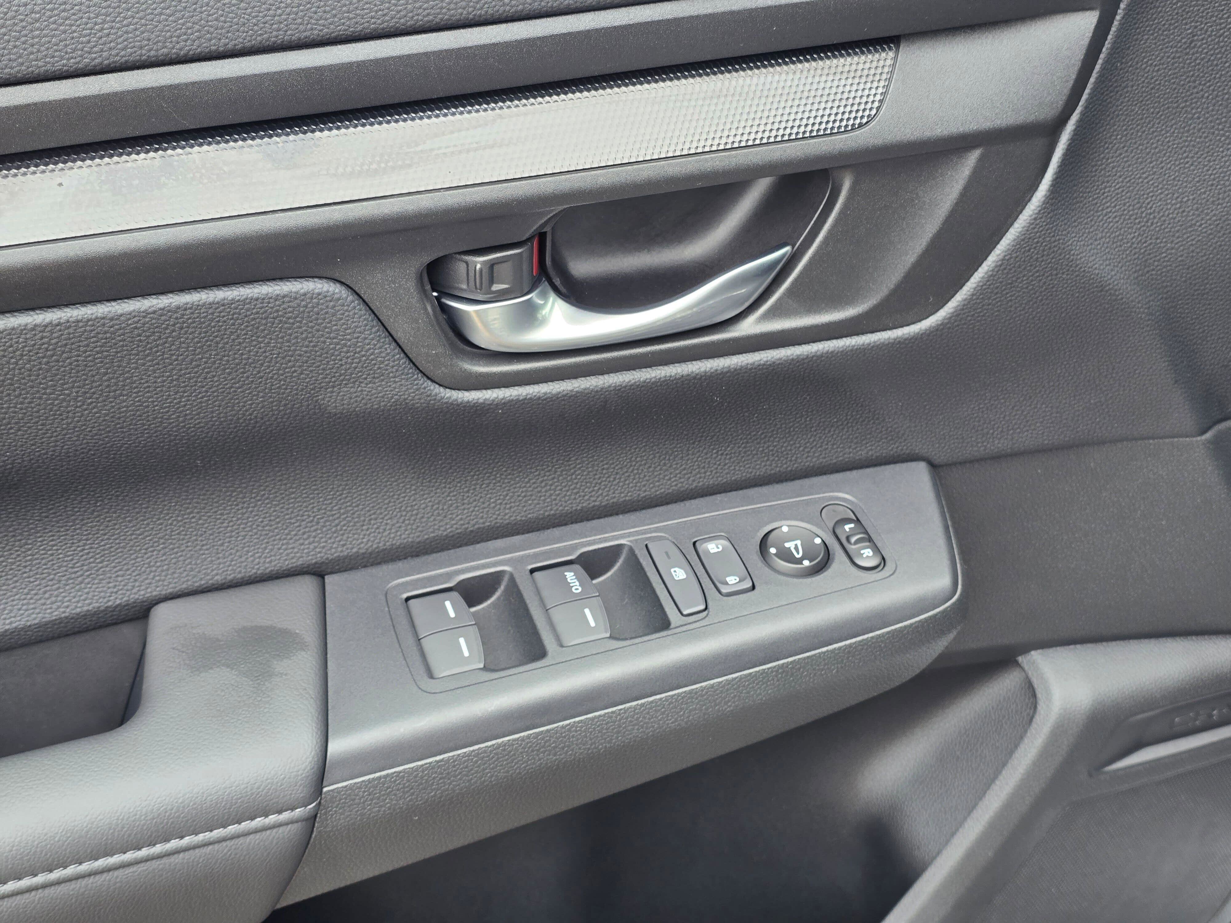 Certified 2025 Honda CR-V LX image 22