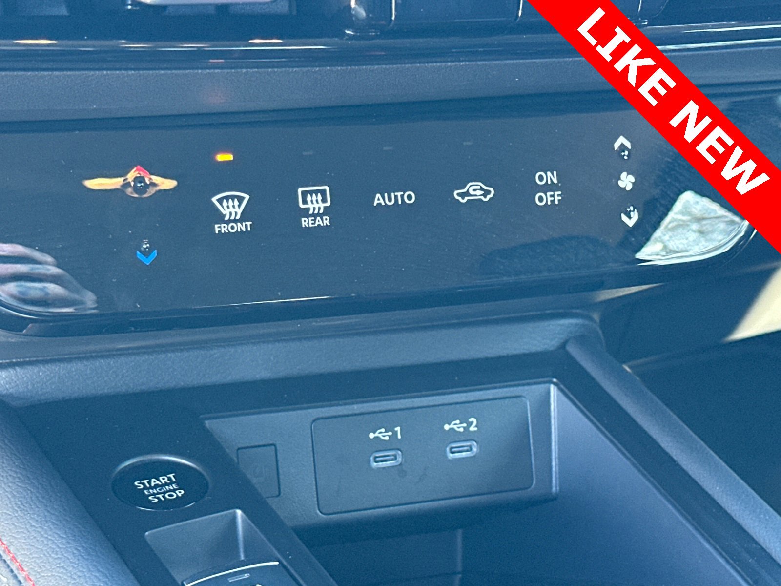 Certified 2025 Nissan Kicks SR image 30