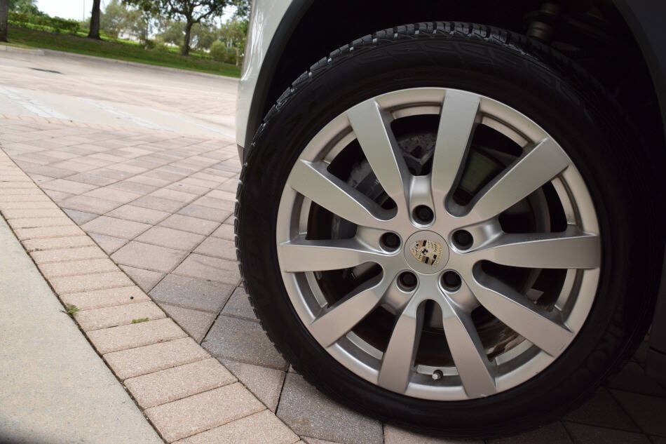 Used 2013 Porsche Cayenne Diesel AWD/4WD image 83