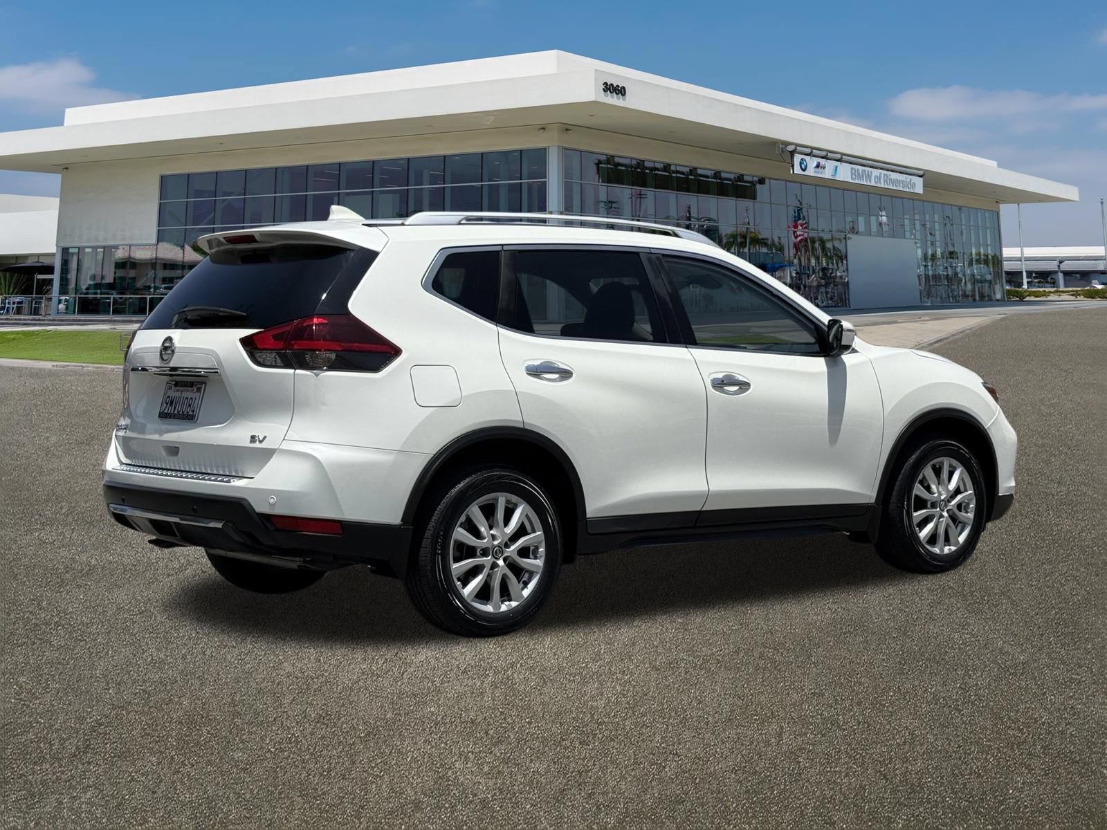 Used 2020 Nissan Rogue SV FWD image 11