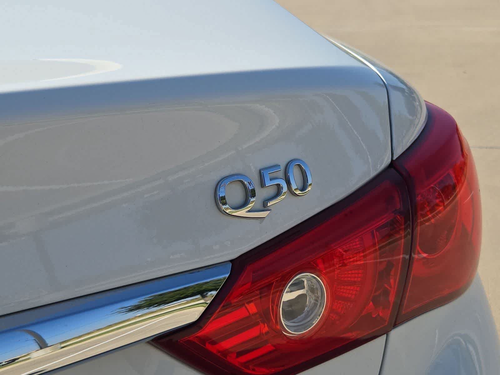 Used 2017 INFINITI Q50 3.0t Premium AWD/4WD image 12