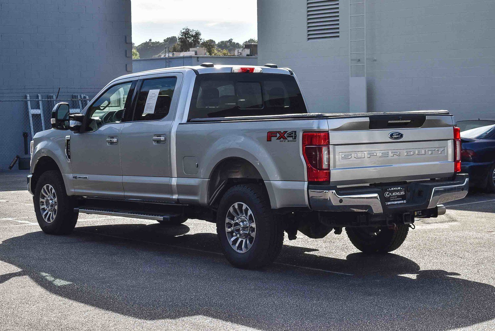 Used 2020 Ford F350 Lariat w/ Lariat Ultimate Package image 4