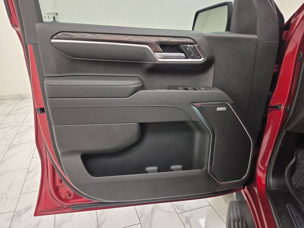 New 2026 GMC Sierra 1500 SLT image 23