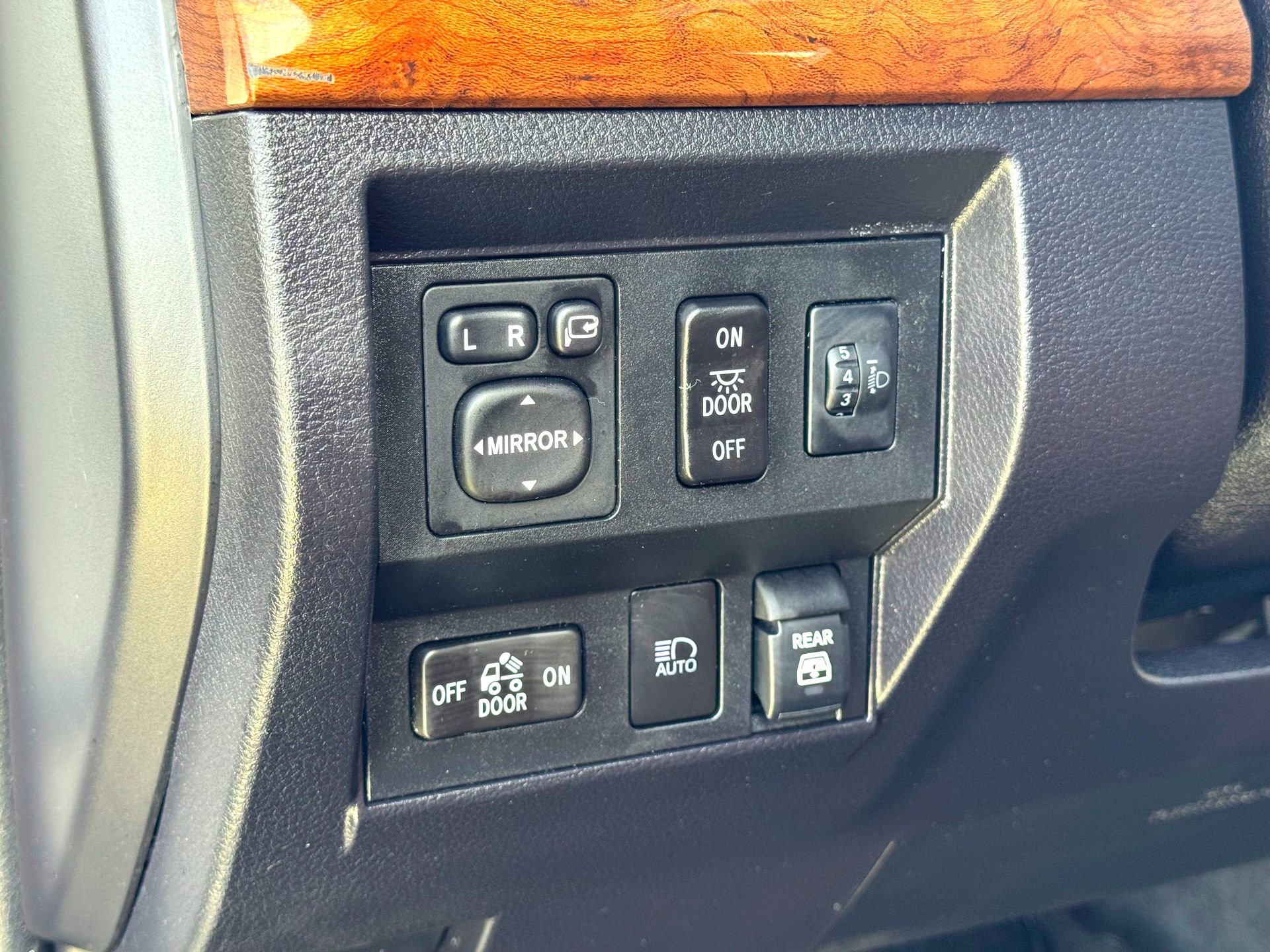 Used 2021 Toyota Tundra 1794 Edition image 15