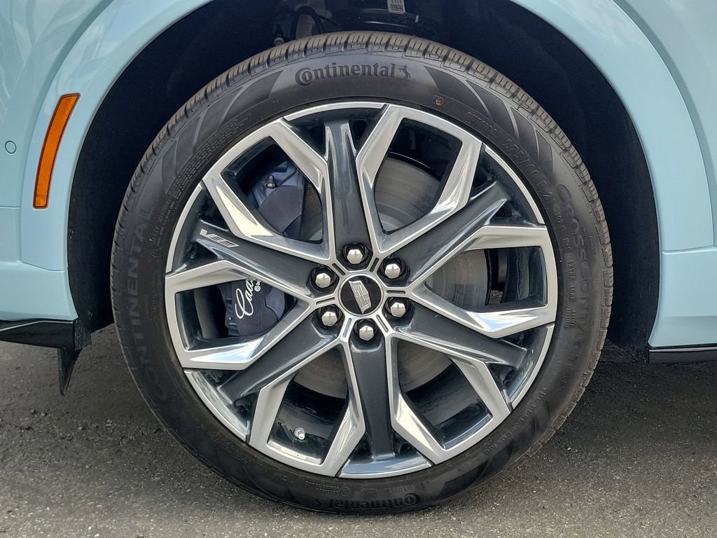 Certified 2026 Cadillac Optiq V AWD/4WD image 32