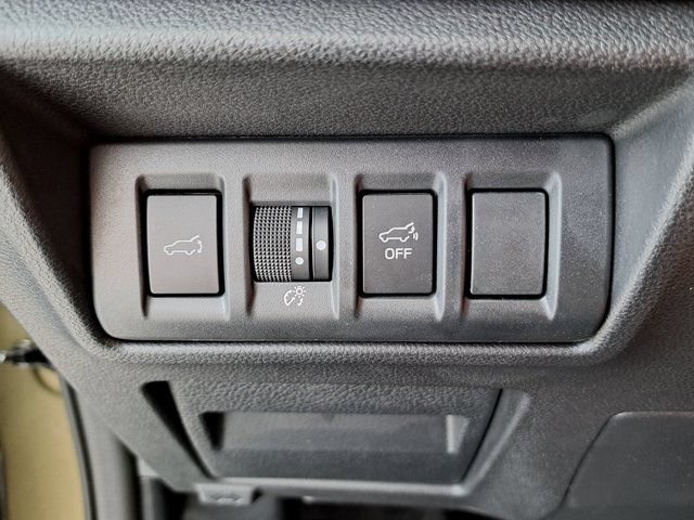 Used 2023 Subaru Outback Premium AWD/4WD image 14